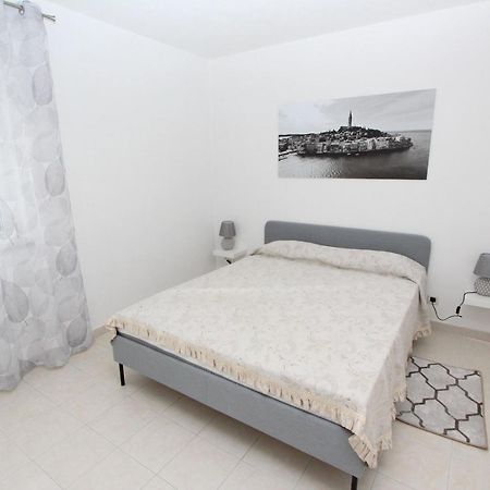 Apartment Stellina Ровинь Экстерьер фото